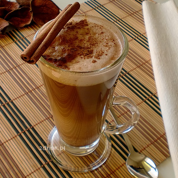 Cynamonowe latte z czekoladą