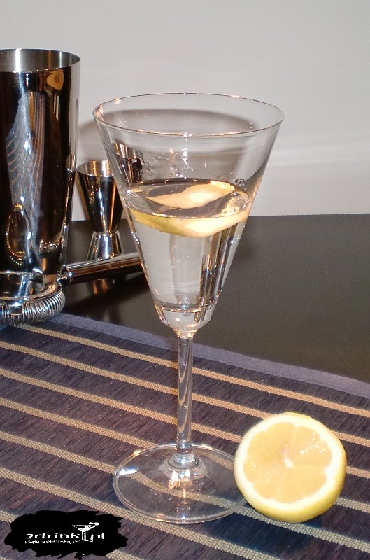 Vodkatini (Martini Vodka)