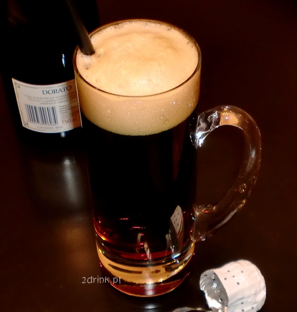 Drinki na Sylwestra: Black Velvet